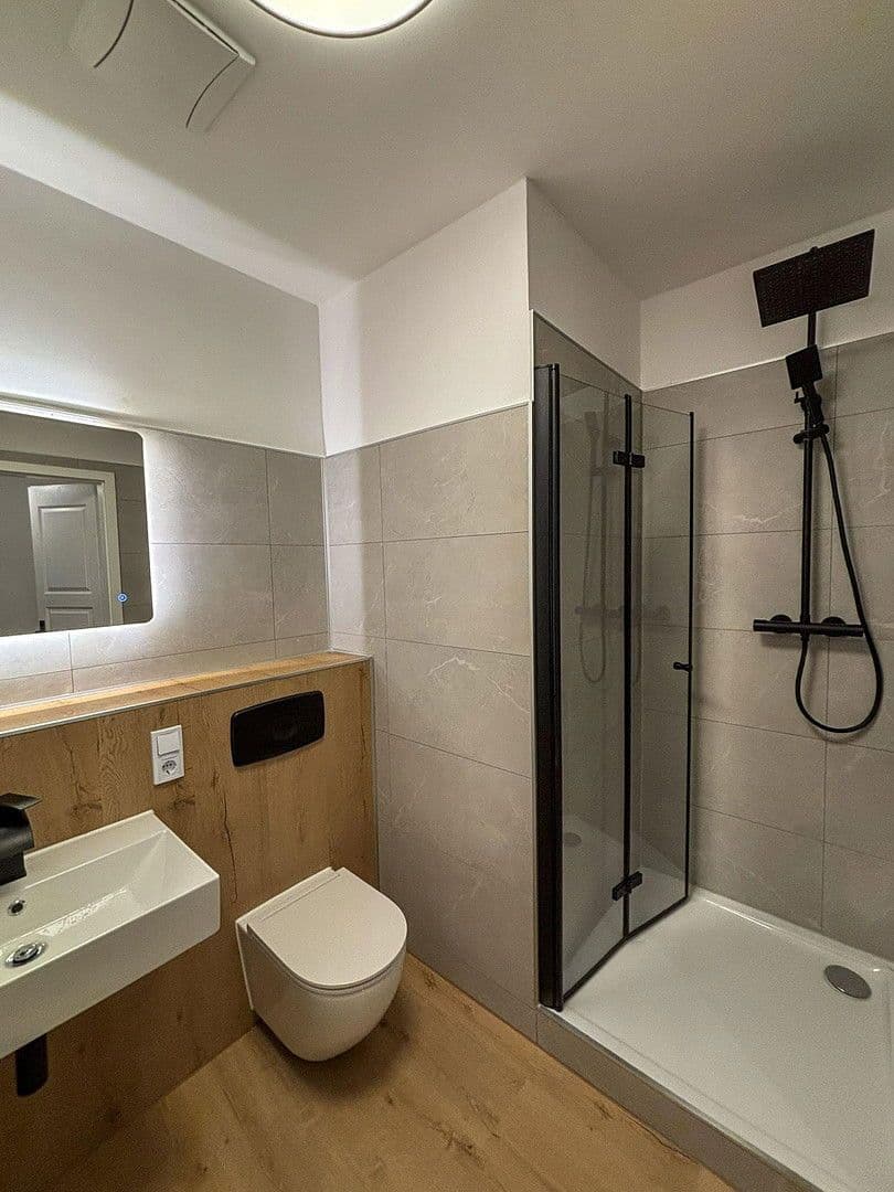 Prodej bytu 1+1 37 m², Faradaystraße 9, Leipzig, Sasko Prodej bytu 1+1 37 m², Faradaystraße 9, Leipzig, Sasko