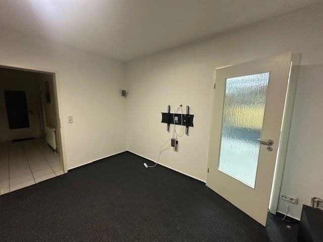 Pronájem domu 298 m², pozemek 518 m², Wallertheim, Porýní-Falc Pronájem domu 298 m², pozemek 518 m², Wallertheim, Porýní-Falc