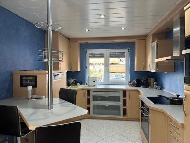 Pronájem domu 298 m², pozemek 518 m², Wallertheim, Porýní-Falc Pronájem domu 298 m², pozemek 518 m², Wallertheim, Porýní-Falc