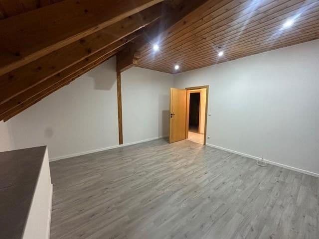 Pronájem domu 298 m², pozemek 518 m², Wallertheim, Porýní-Falc Pronájem domu 298 m², pozemek 518 m², Wallertheim, Porýní-Falc