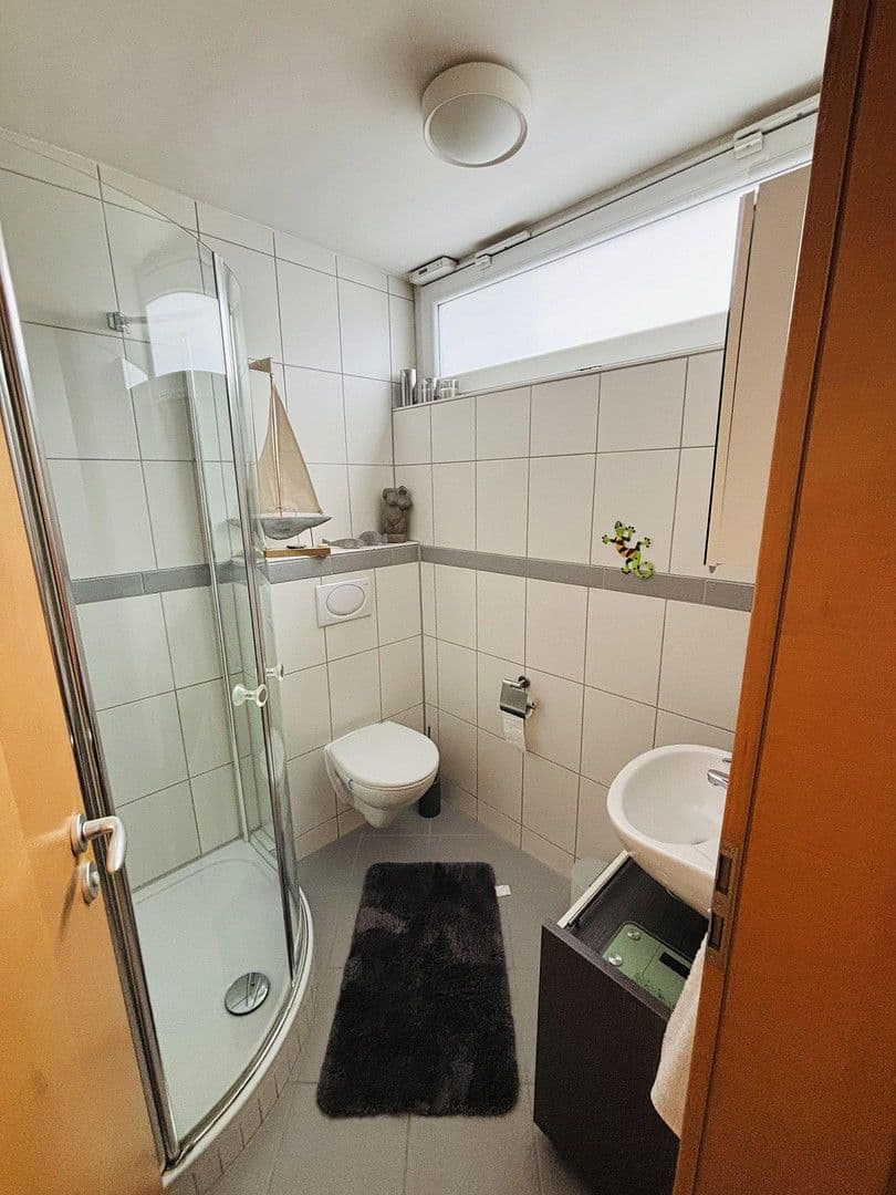 Prodej domu 184 m², pozemek 201 m², Fellbach, Bádensko-Württembersko Prodej domu 184 m², pozemek 201 m², Fellbach, Bádensko-Württembersko