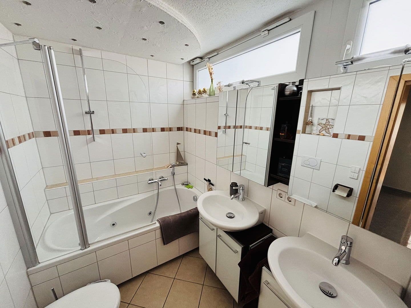 Prodej domu 184 m², pozemek 201 m², Fellbach, Bádensko-Württembersko Prodej domu 184 m², pozemek 201 m², Fellbach, Bádensko-Württembersko