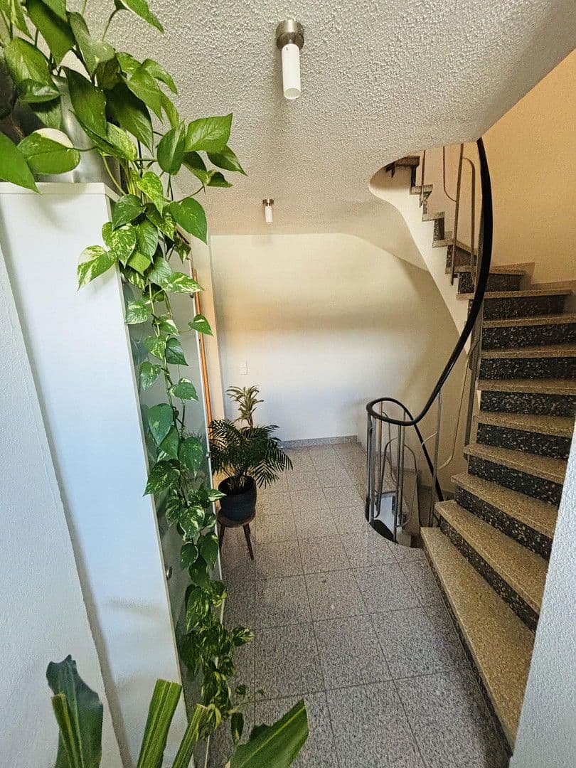 Prodej domu 184 m², pozemek 201 m², Fellbach, Bádensko-Württembersko Prodej domu 184 m², pozemek 201 m², Fellbach, Bádensko-Württembersko