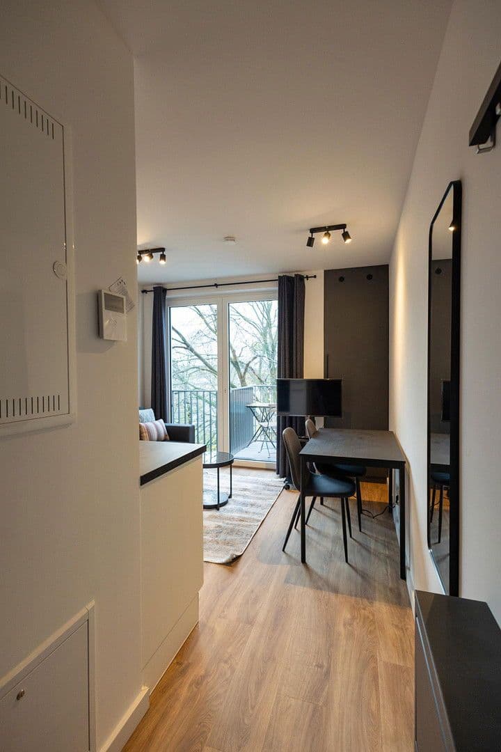 Pronájem bytu 1+1 25 m², Berlin, Berlín Pronájem bytu 1+1 25 m², Berlin, Berlín