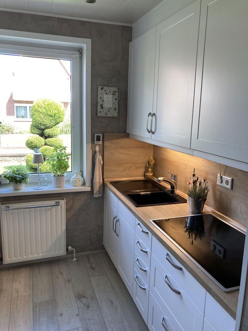 Prodej domu 125 m², pozemek 880 m², Weyhe, Dolní Sasko Prodej domu 125 m², pozemek 880 m², Weyhe, Dolní Sasko