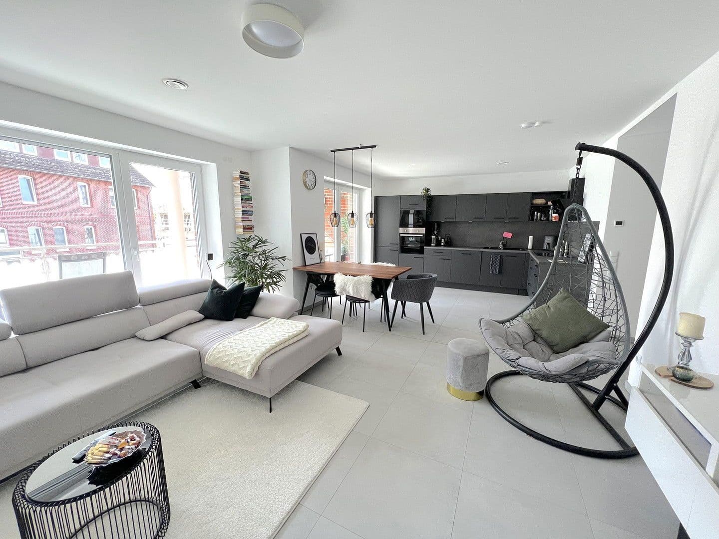 Pronájem bytu 3+1 96 m², An der Johanniskirche 13, Hildesheim, Dolní Sasko Pronájem bytu 3+1 96 m², An der Johanniskirche 13, Hildesheim, Dolní Sasko