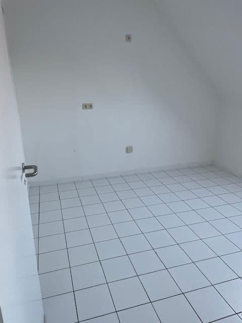 Pronájem bytu 2+1 54 m², Freyensteiner Str. 16, Meyenburg, Braniborsko Pronájem bytu 2+1 54 m², Freyensteiner Str. 16, Meyenburg, Braniborsko