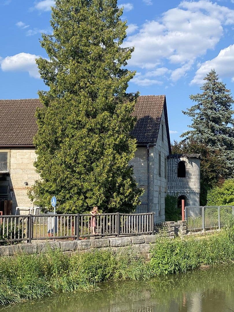 Prodej domu 160 m², pozemek 602 m², Uehlfeld, Bavorsko Prodej domu 160 m², pozemek 602 m², Uehlfeld, Bavorsko