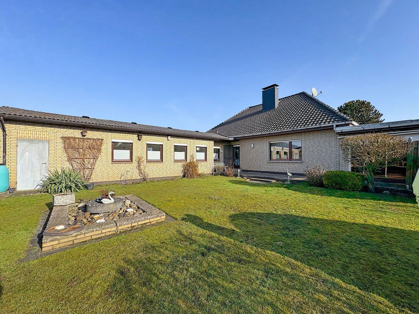 Prodej domu 140 m², pozemek 926 m², Wajemanns Feld 11, Drebber, Dolní Sasko Prodej domu 140 m², pozemek 926 m², Wajemanns Feld 11, Drebber, Dolní Sasko