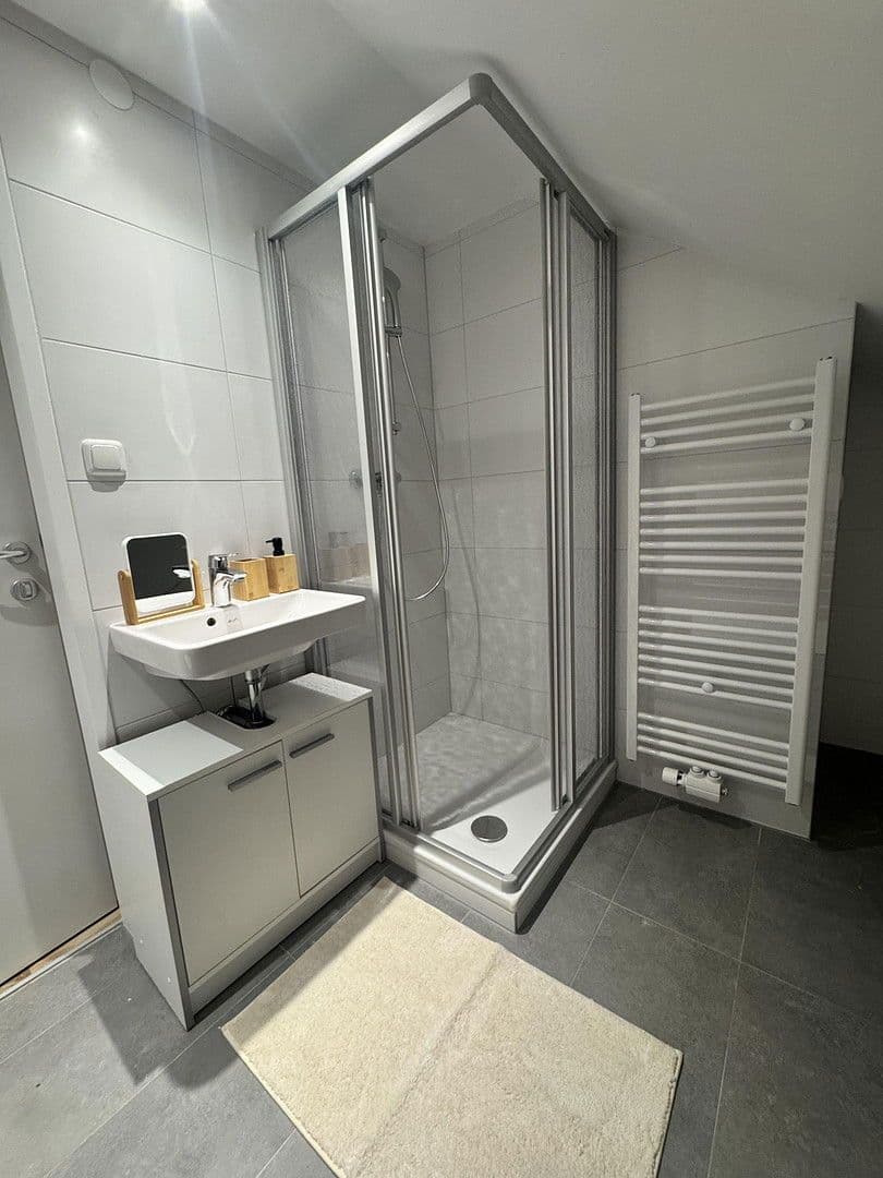 Pronájem bytu 1+1 33 m², Schwimmschulstraße 8, Steyr, Horní Rakousko Pronájem bytu 1+1 33 m², Schwimmschulstraße 8, Steyr, Horní Rakousko