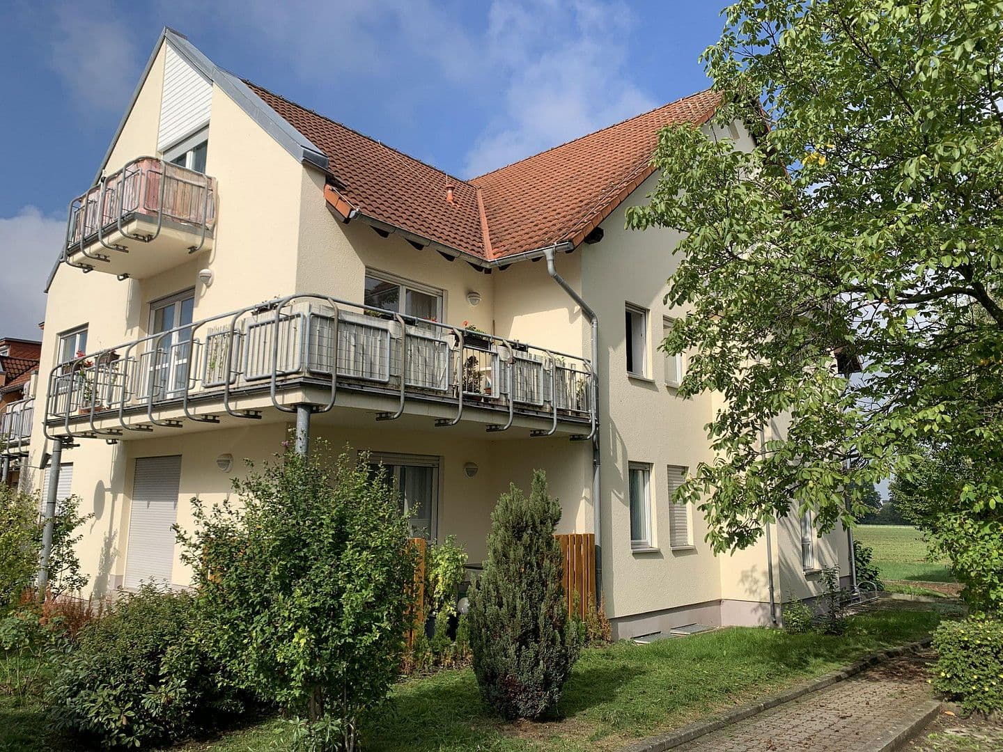 Pronájem bytu 1+kk 39 m², Johann-Joachim-Kaendler Str. 14, Arnsdorf, Sasko Pronájem bytu 1+kk 39 m², Johann-Joachim-Kaendler Str. 14, Arnsdorf, Sasko