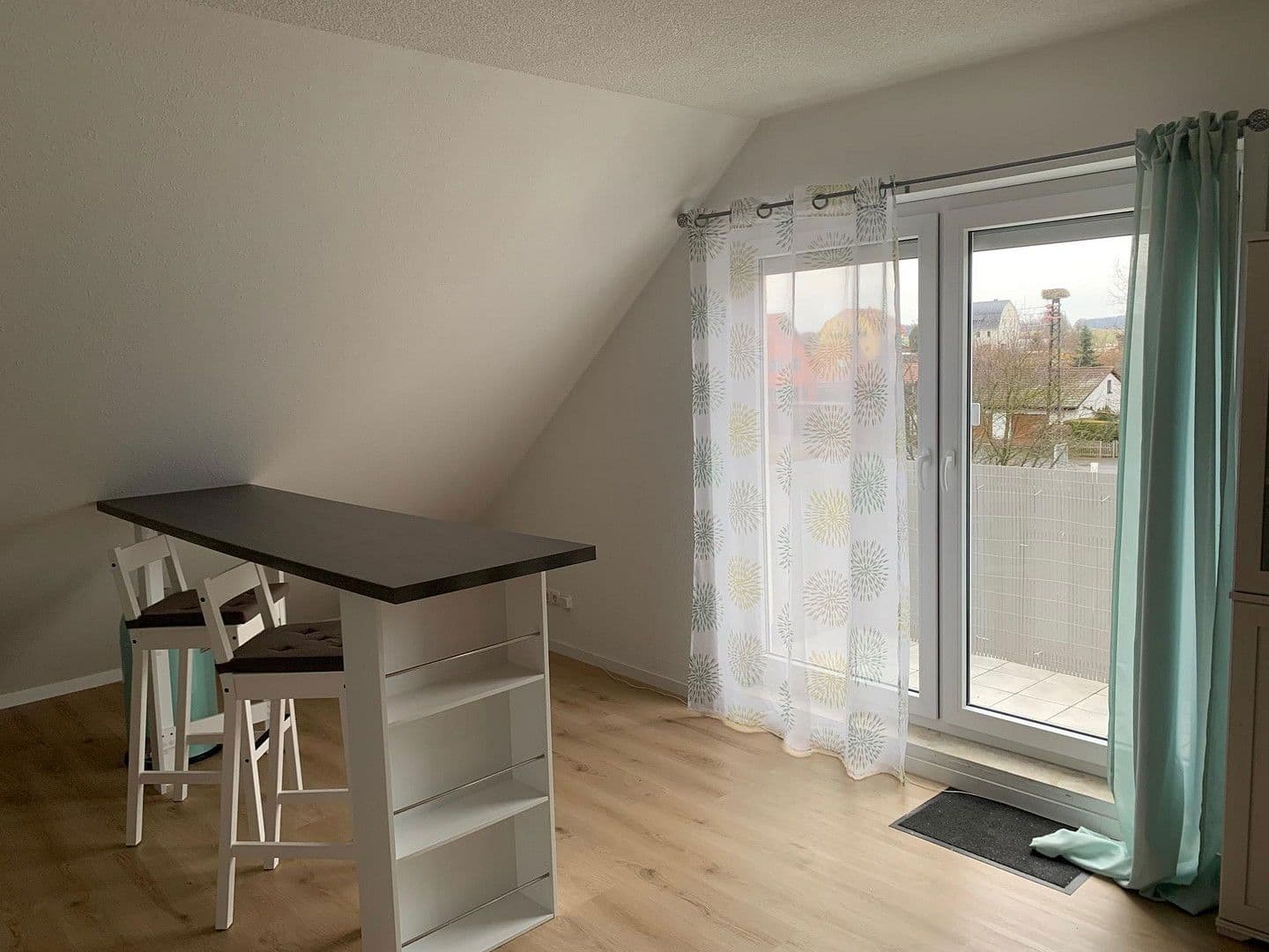 Pronájem bytu 1+kk 39 m², Johann-Joachim-Kaendler Str. 14, Arnsdorf, Sasko Pronájem bytu 1+kk 39 m², Johann-Joachim-Kaendler Str. 14, Arnsdorf, Sasko