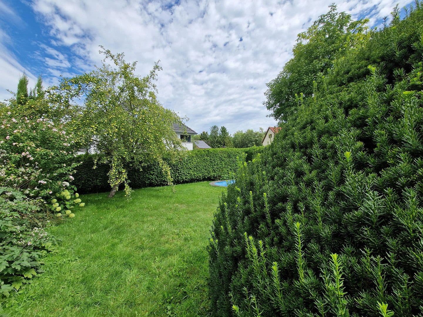 Prodej pozemku 1.107 m², München, Bavorsko Prodej pozemku 1.107 m², München, Bavorsko