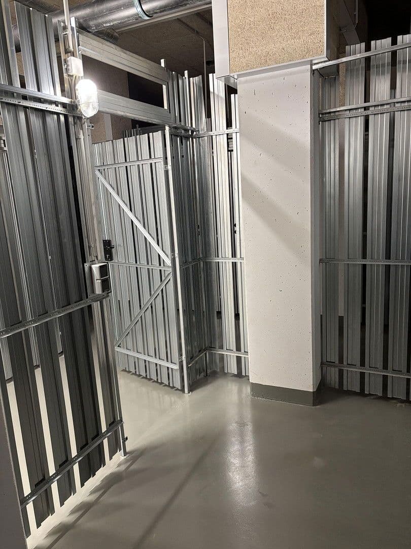 Pronájem bytu 2+1 52 m², Locher Straße 21, Solingen, Severní Porýní-Vestfálsko Pronájem bytu 2+1 52 m², Locher Straße 21, Solingen, Severní Porýní-Vestfálsko