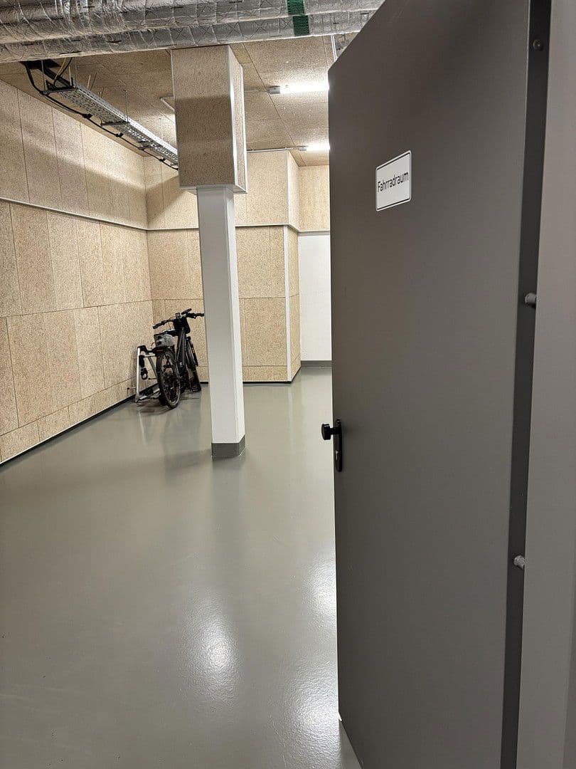 Pronájem bytu 2+1 52 m², Locher Straße 21, Solingen, Severní Porýní-Vestfálsko Pronájem bytu 2+1 52 m², Locher Straße 21, Solingen, Severní Porýní-Vestfálsko