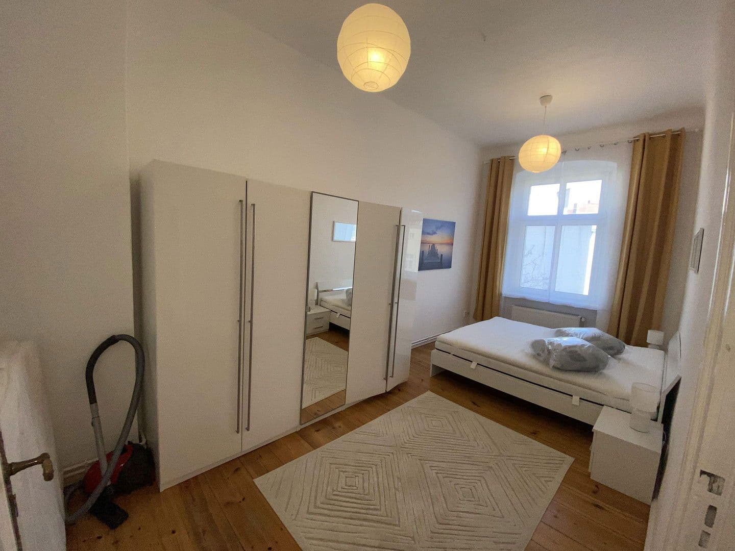 Pronájem bytu 3+1 90 m², Körnerstrasse 47, Berlin, Berlín Pronájem bytu 3+1 90 m², Körnerstrasse 47, Berlin, Berlín