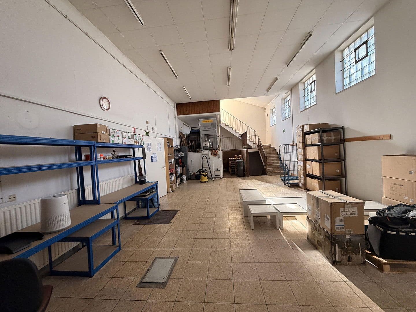 Pronájem nebytového prostoru 413 m², Darmstädter Straße 24, Roßdorf, Hessen Pronájem nebytového prostoru 413 m², Darmstädter Straße 24, Roßdorf, Hessen