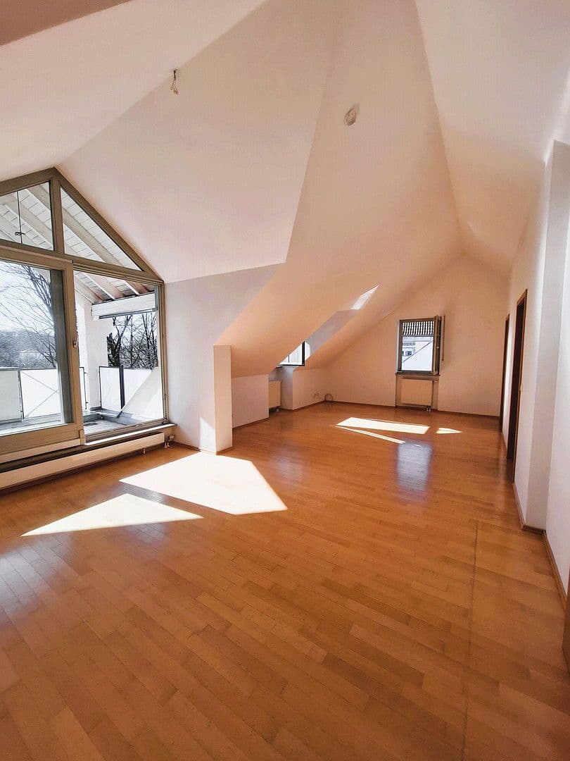 Prodej bytu 3+1 85 m², Erlbachstraße 9b, München, Bavorsko Prodej bytu 3+1 85 m², Erlbachstraße 9b, München, Bavorsko