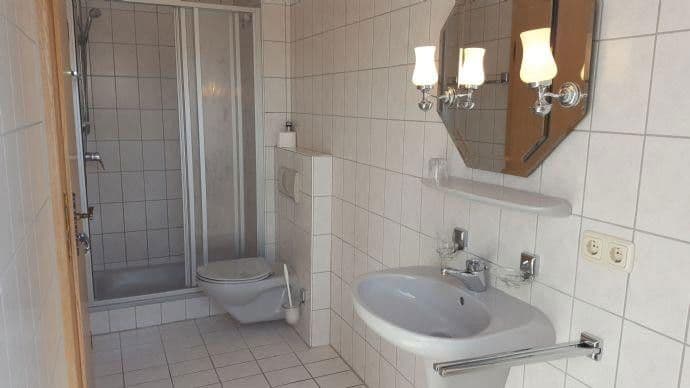 Prodej nebytového prostoru 2.115 m², Altdorf, Bavorsko Prodej nebytového prostoru 2.115 m², Altdorf, Bavorsko