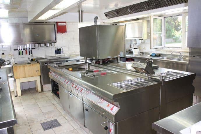 Prodej nebytového prostoru 2.115 m², Altdorf, Bavorsko Prodej nebytového prostoru 2.115 m², Altdorf, Bavorsko