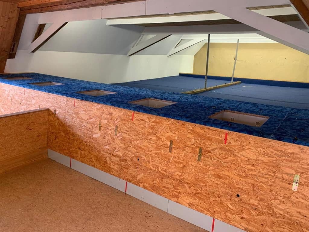 Prodej nebytového prostoru 2.115 m², Altdorf, Bavorsko Prodej nebytového prostoru 2.115 m², Altdorf, Bavorsko