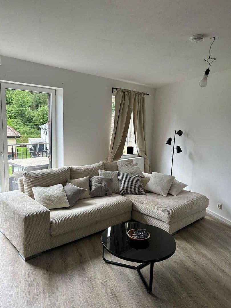 Prodej domu 370 m², pozemek 520 m², Breuberg, Hessen Prodej domu 370 m², pozemek 520 m², Breuberg, Hessen