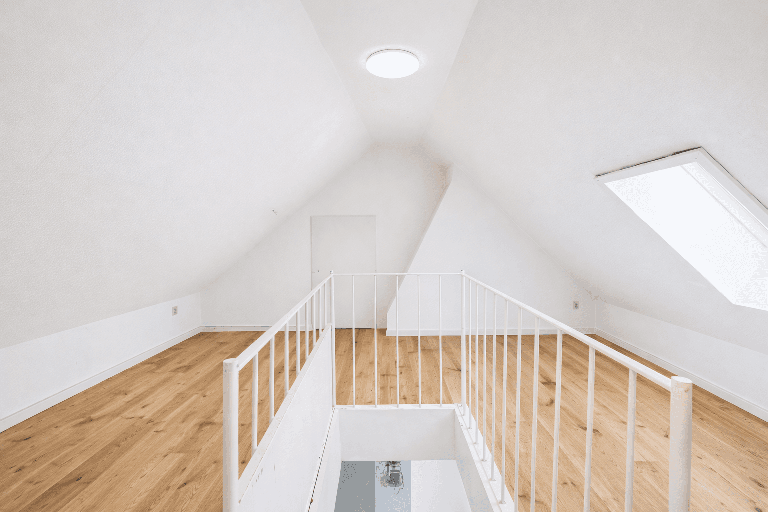 Prodej bytu 2+1 47 m², Emil-Riedel-Str. 13, München, Bavorsko Prodej bytu 2+1 47 m², Emil-Riedel-Str. 13, München, Bavorsko