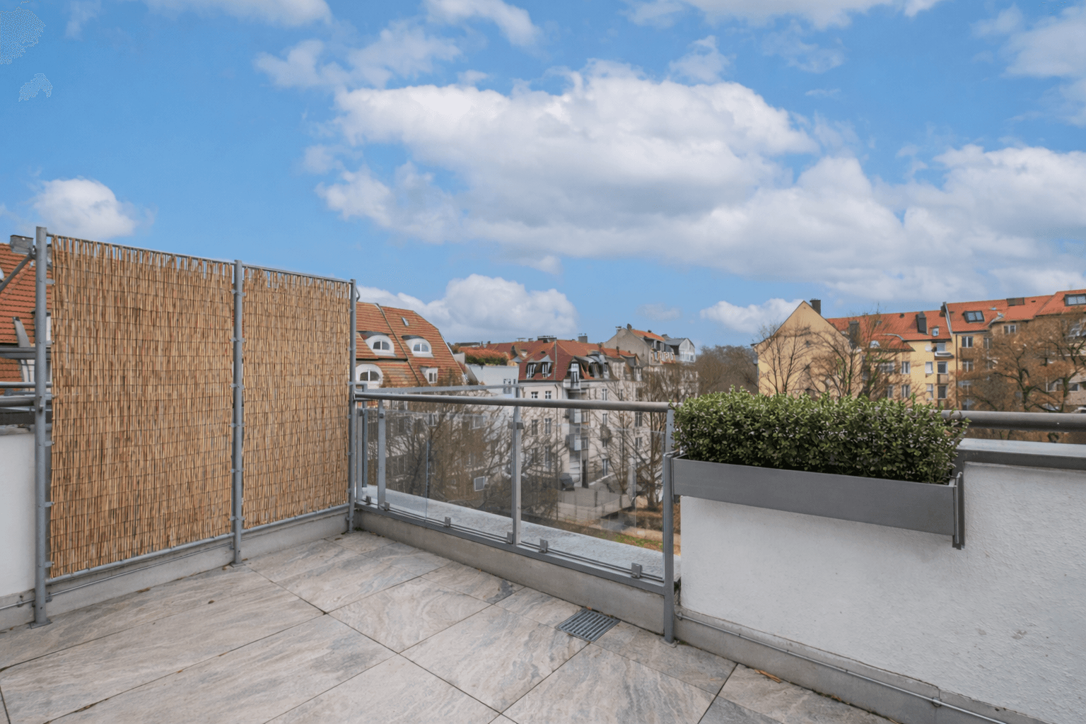 Prodej bytu 2+1 47 m², Emil-Riedel-Str. 13, München, Bavorsko Prodej bytu 2+1 47 m², Emil-Riedel-Str. 13, München, Bavorsko