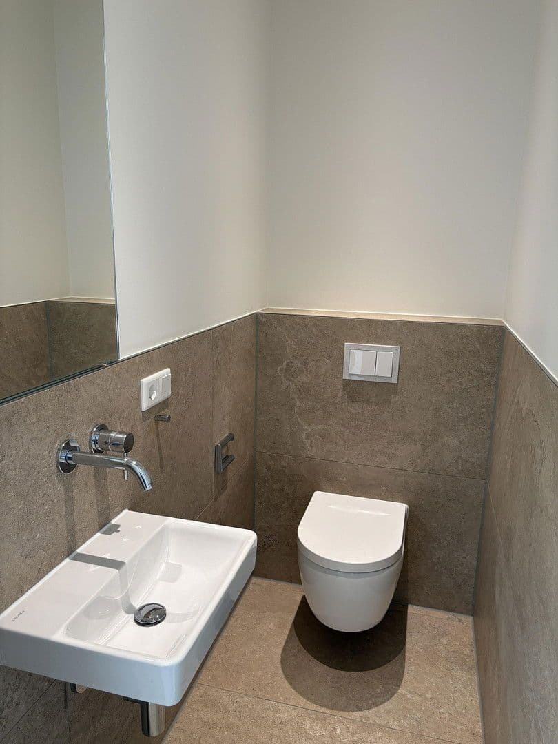 Pronájem bytu 3+1 107 m², Legden, Severní Porýní-Vestfálsko Pronájem bytu 3+1 107 m², Legden, Severní Porýní-Vestfálsko