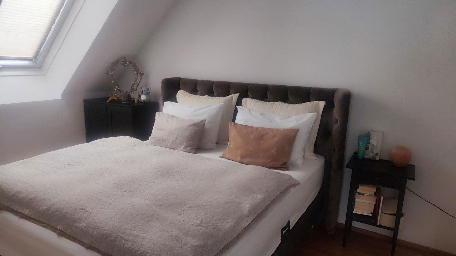 Pronájem bytu 1+1 50 m², Oberlaaer Str 85, Wien, Wien Pronájem bytu 1+1 50 m², Oberlaaer Str 85, Wien, Wien