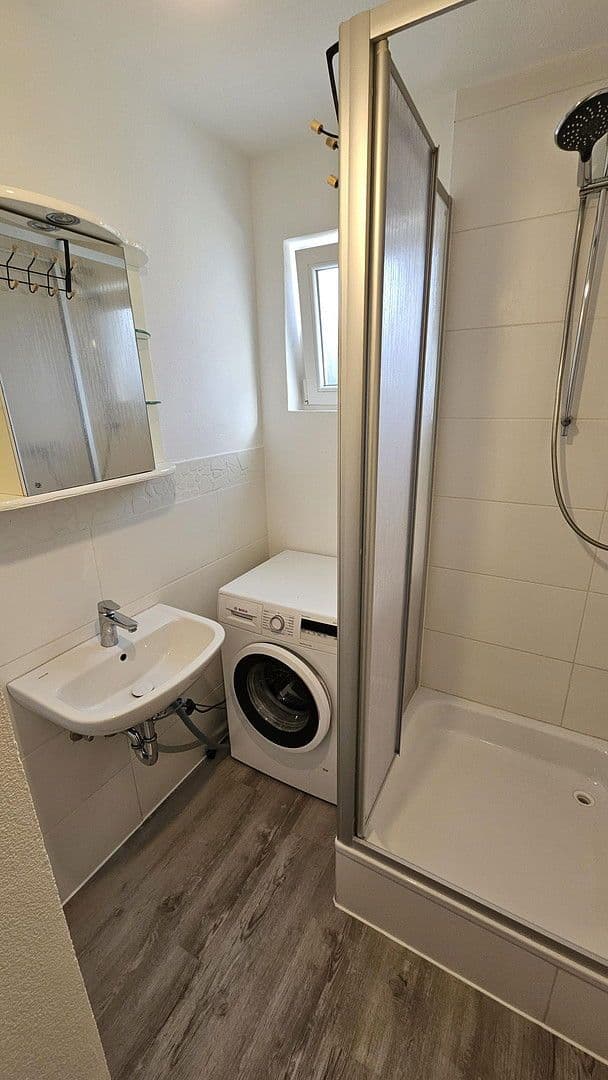 Pronájem bytu 3+1 60 m², Eutighofer Straße 22, Schwäbisch Gmünd, Bádensko-Württembersko Pronájem bytu 3+1 60 m², Eutighofer Straße 22, Schwäbisch Gmünd, Bádensko-Württembersko