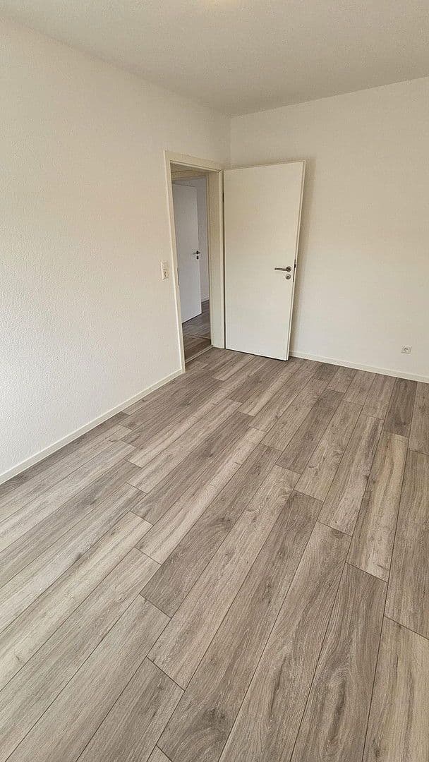 Pronájem bytu 3+1 60 m², Eutighofer Straße 22, Schwäbisch Gmünd, Bádensko-Württembersko Pronájem bytu 3+1 60 m², Eutighofer Straße 22, Schwäbisch Gmünd, Bádensko-Württembersko