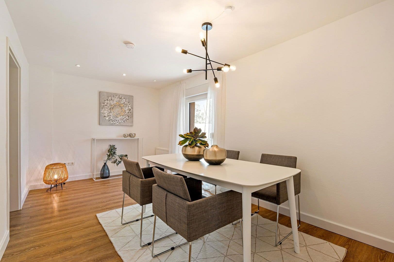 Prodej domu 120 m², pozemek 600 m², Offenbach, Hessen Prodej domu 120 m², pozemek 600 m², Offenbach, Hessen