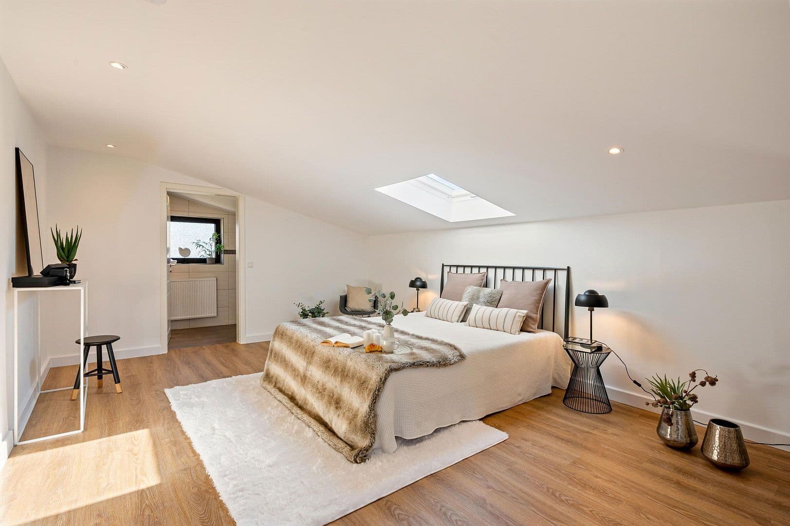 Prodej domu 120 m², pozemek 600 m², Offenbach, Hessen Prodej domu 120 m², pozemek 600 m², Offenbach, Hessen