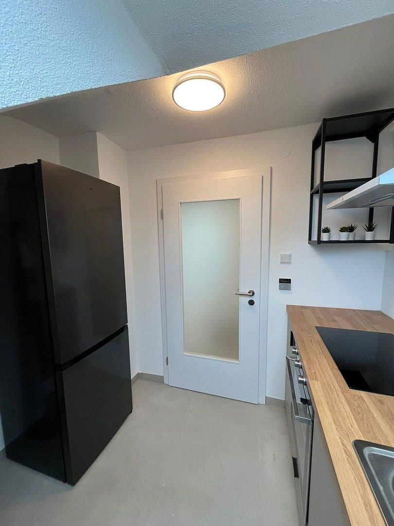 Pronájem bytu 4+1 15 m², Erlangen, Bavorsko Pronájem bytu 4+1 15 m², Erlangen, Bavorsko