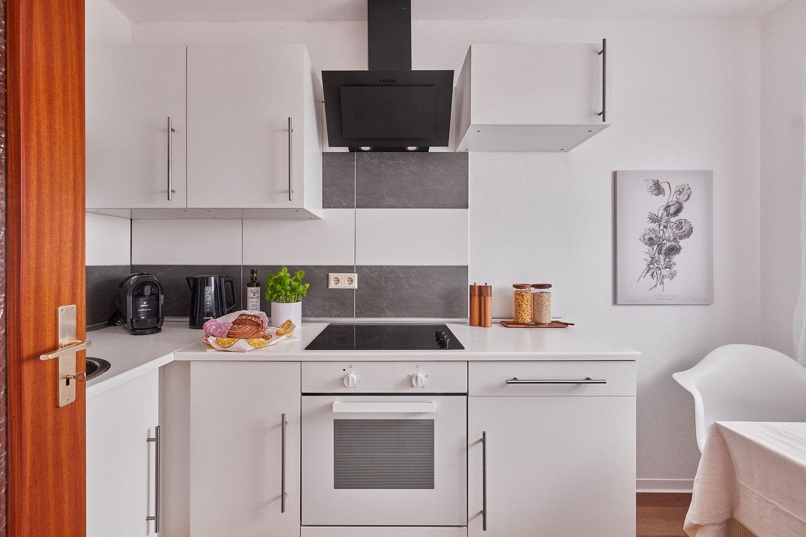 Pronájem bytu 1+1 43 m², Kurt-Schumacher-Straße 32, Kaiserslautern, Porýní-Falc Pronájem bytu 1+1 43 m², Kurt-Schumacher-Straße 32, Kaiserslautern, Porýní-Falc