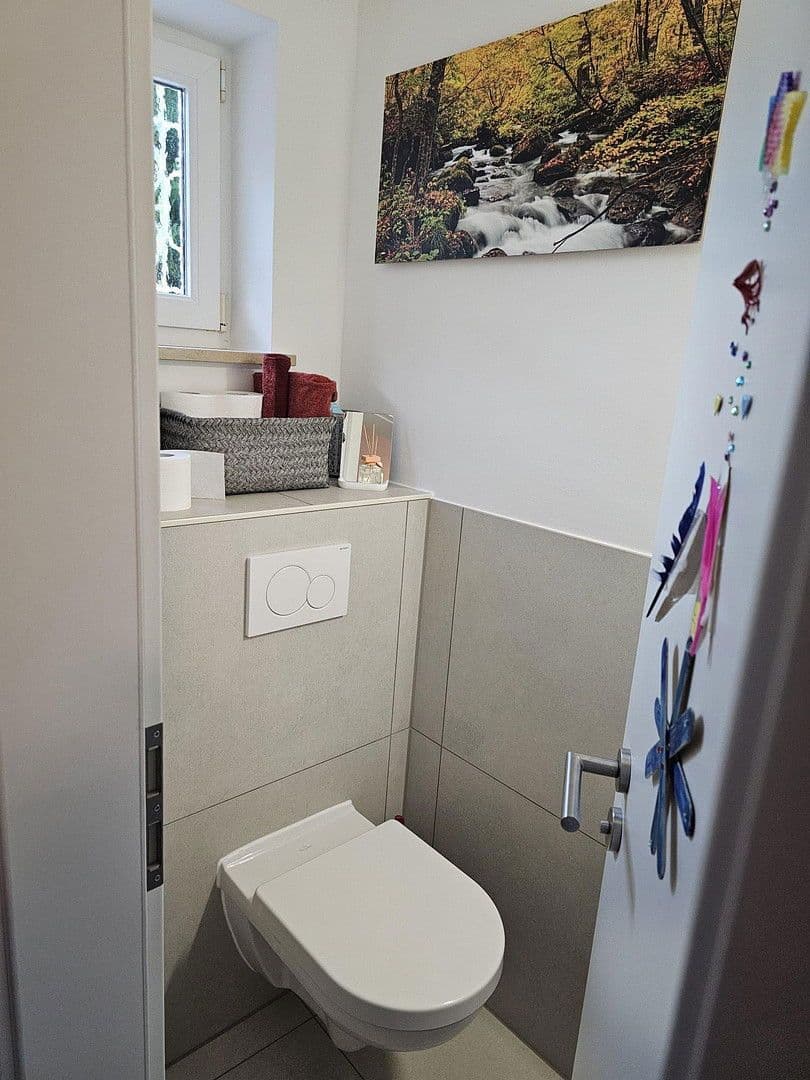 Pronájem domu 144 m², pozemek 200 m², Emmering, Bavorsko Pronájem domu 144 m², pozemek 200 m², Emmering, Bavorsko