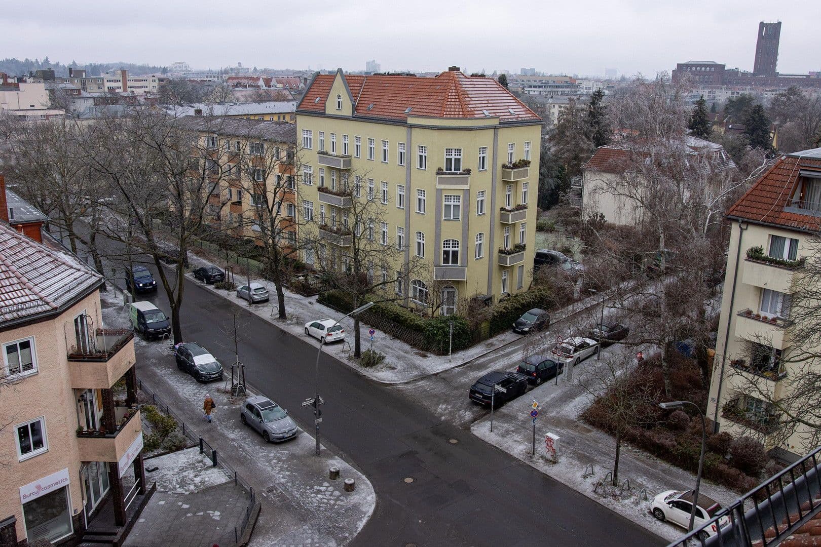 Pronájem bytu 2+1 55 m², Einödshofer Weg, Berlin, Berlín Pronájem bytu 2+1 55 m², Einödshofer Weg, Berlin, Berlín