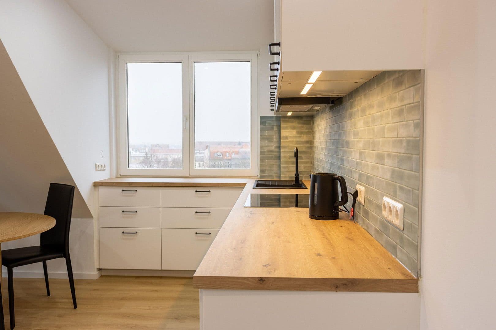 Pronájem bytu 2+1 55 m², Einödshofer Weg, Berlin, Berlín Pronájem bytu 2+1 55 m², Einödshofer Weg, Berlin, Berlín