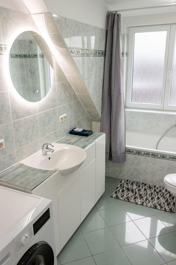 Pronájem bytu 2+1 55 m², Einödshofer Weg, Berlin, Berlín Pronájem bytu 2+1 55 m², Einödshofer Weg, Berlin, Berlín