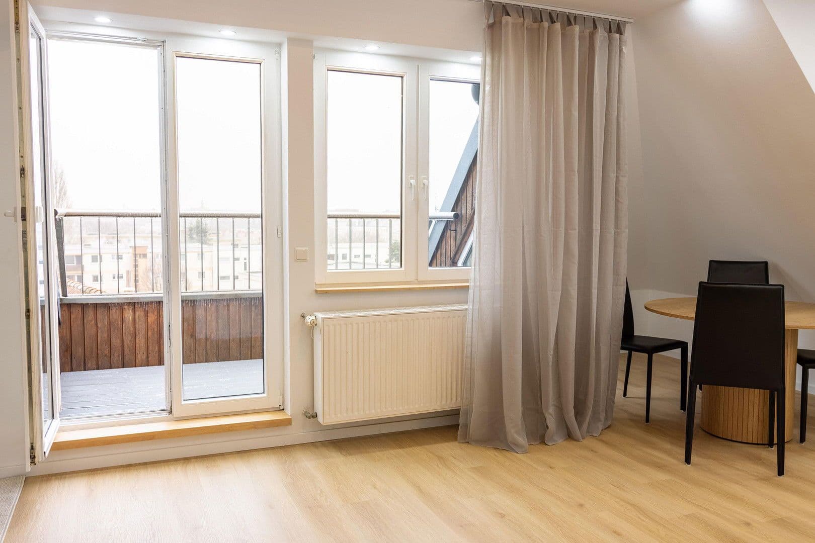 Pronájem bytu 2+1 55 m², Einödshofer Weg, Berlin, Berlín Pronájem bytu 2+1 55 m², Einödshofer Weg, Berlin, Berlín