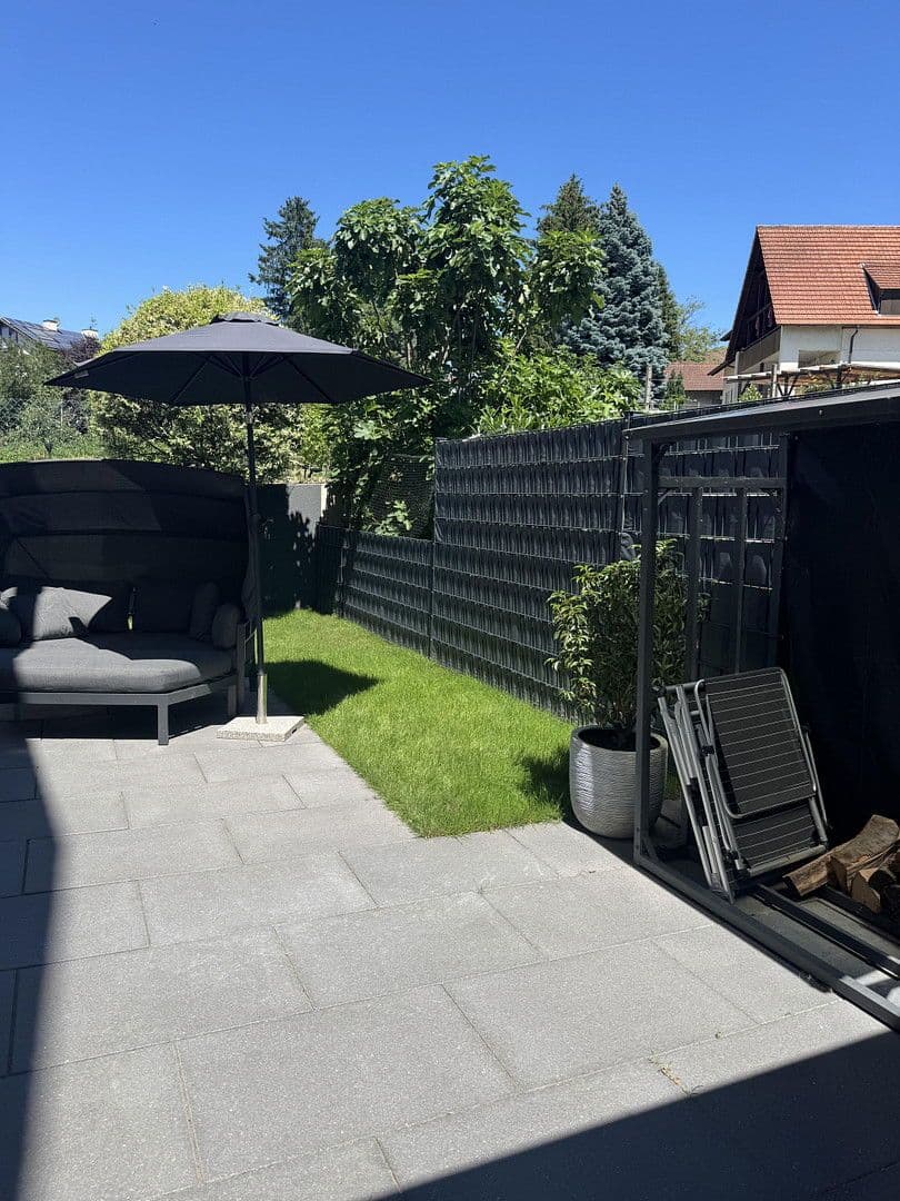 Prodej domu 136 m², pozemek 208 m², Baden Baden, Bádensko-Württembersko Prodej domu 136 m², pozemek 208 m², Baden Baden, Bádensko-Württembersko