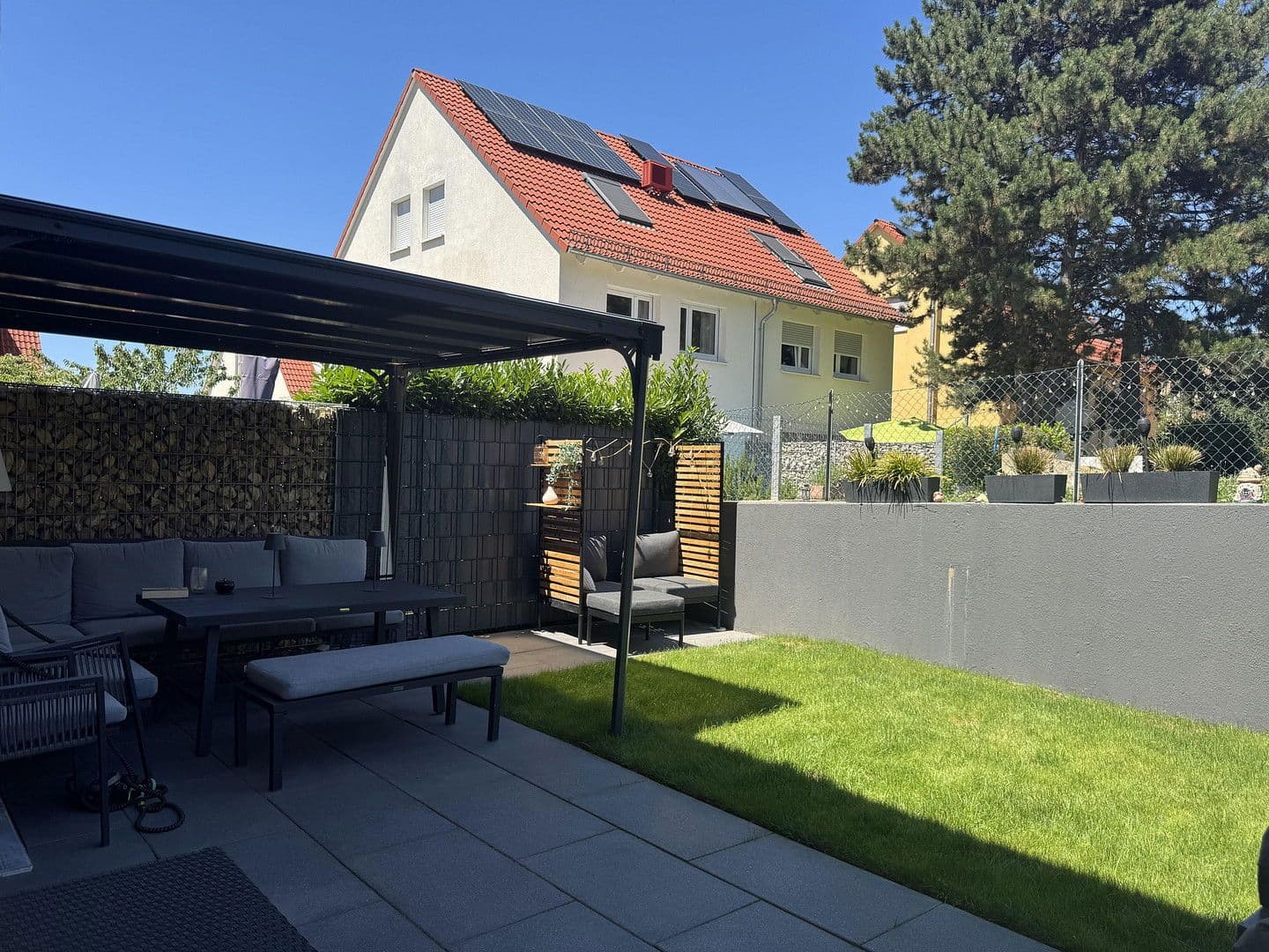 Prodej domu 136 m², pozemek 208 m², Baden Baden, Bádensko-Württembersko Prodej domu 136 m², pozemek 208 m², Baden Baden, Bádensko-Württembersko