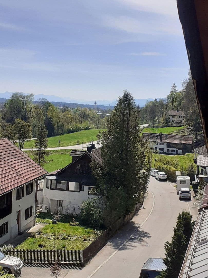 Prodej domu 161 m², pozemek 2.449 m², Beuerberger Str. 44, Wolfratshausen, Bavorsko Prodej domu 161 m², pozemek 2.449 m², Beuerberger Str. 44, Wolfratshausen, Bavorsko