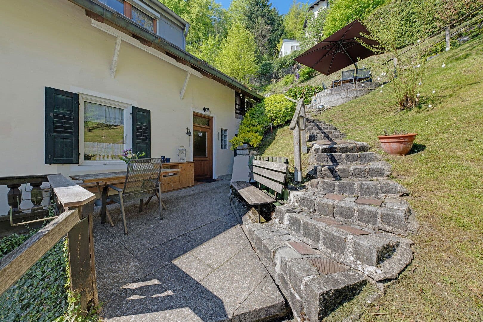 Prodej domu 161 m², pozemek 2.449 m², Beuerberger Str. 44, Wolfratshausen, Bavorsko Prodej domu 161 m², pozemek 2.449 m², Beuerberger Str. 44, Wolfratshausen, Bavorsko