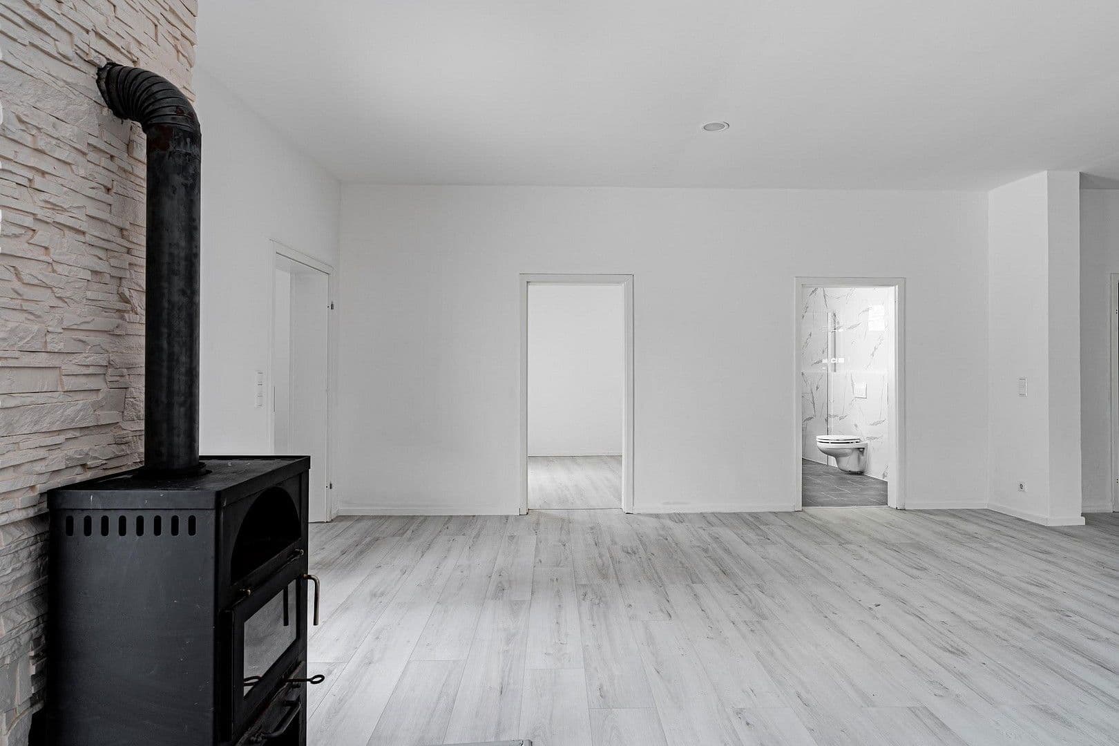 Prodej domu 101 m², pozemek 576 m², Grünbergallee 30, Berlin, Berlín Prodej domu 101 m², pozemek 576 m², Grünbergallee 30, Berlin, Berlín