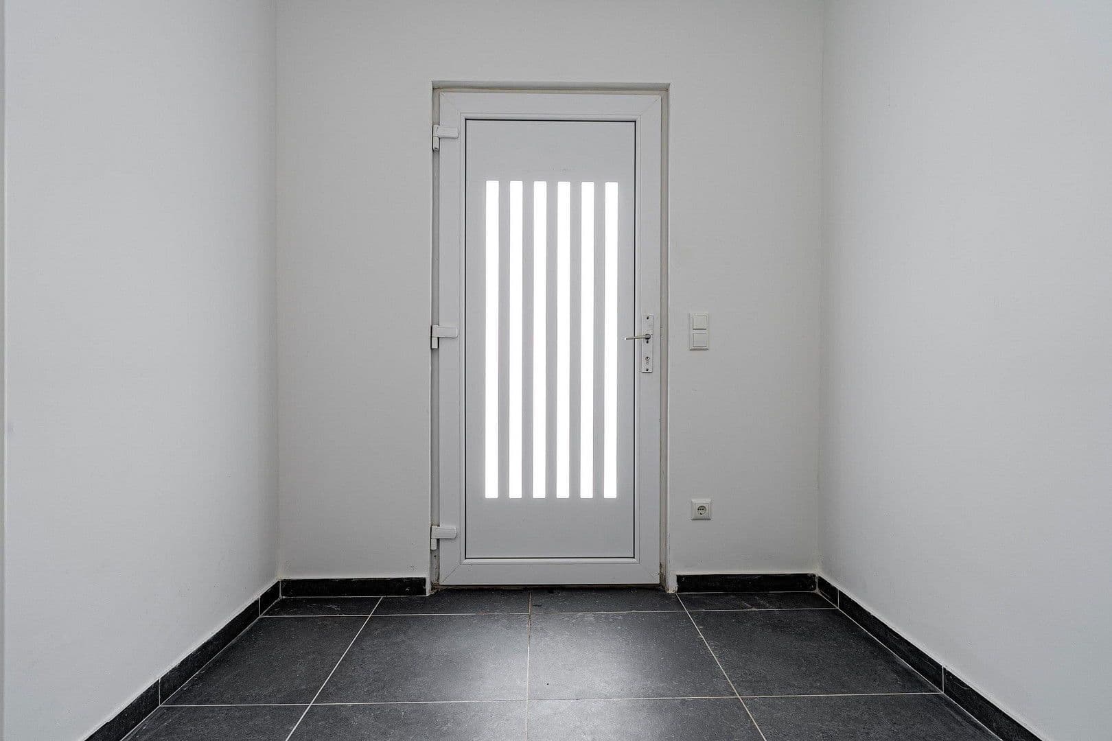 Prodej domu 101 m², pozemek 576 m², Grünbergallee 30, Berlin, Berlín Prodej domu 101 m², pozemek 576 m², Grünbergallee 30, Berlin, Berlín