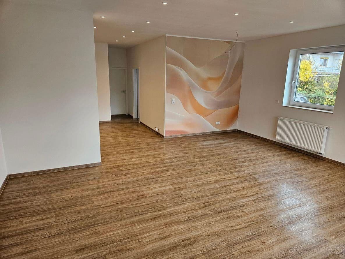 Pronájem bytu 3+1 84 m², Freiherr-vom-Stein-Platz 2, Eisenberg (Pfalz), Porýní-Falc Pronájem bytu 3+1 84 m², Freiherr-vom-Stein-Platz 2, Eisenberg (Pfalz), Porýní-Falc