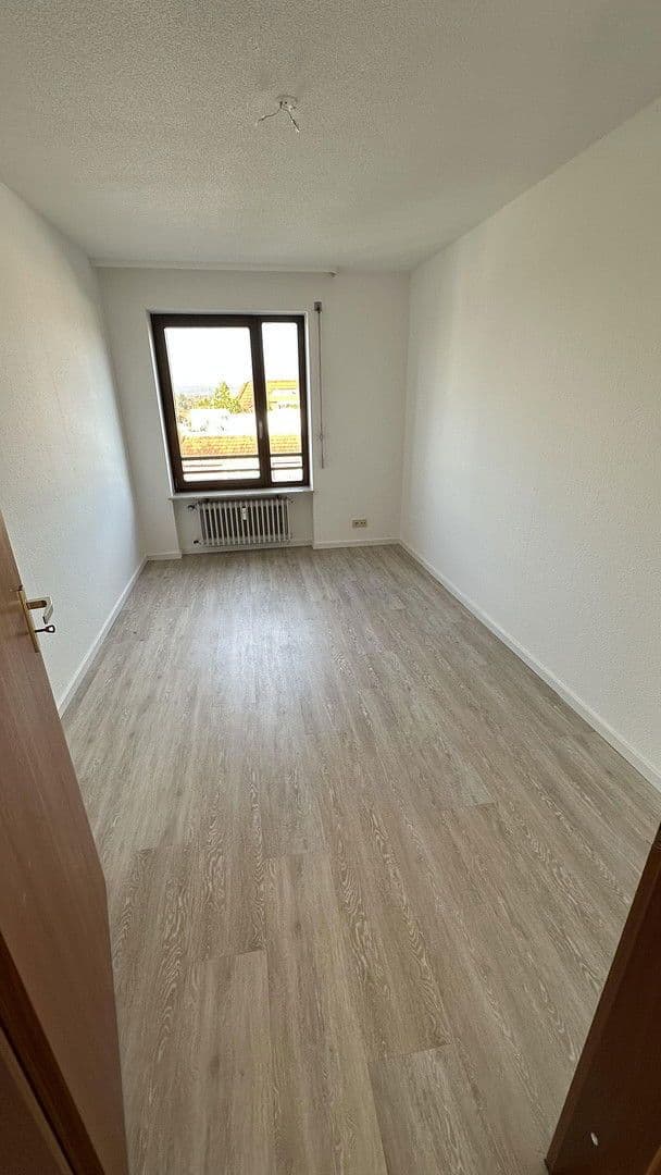 Prodej bytu 4+kk 133 m², Gundelfingen, Bádensko-Württembersko Prodej bytu 4+kk 133 m², Gundelfingen, Bádensko-Württembersko