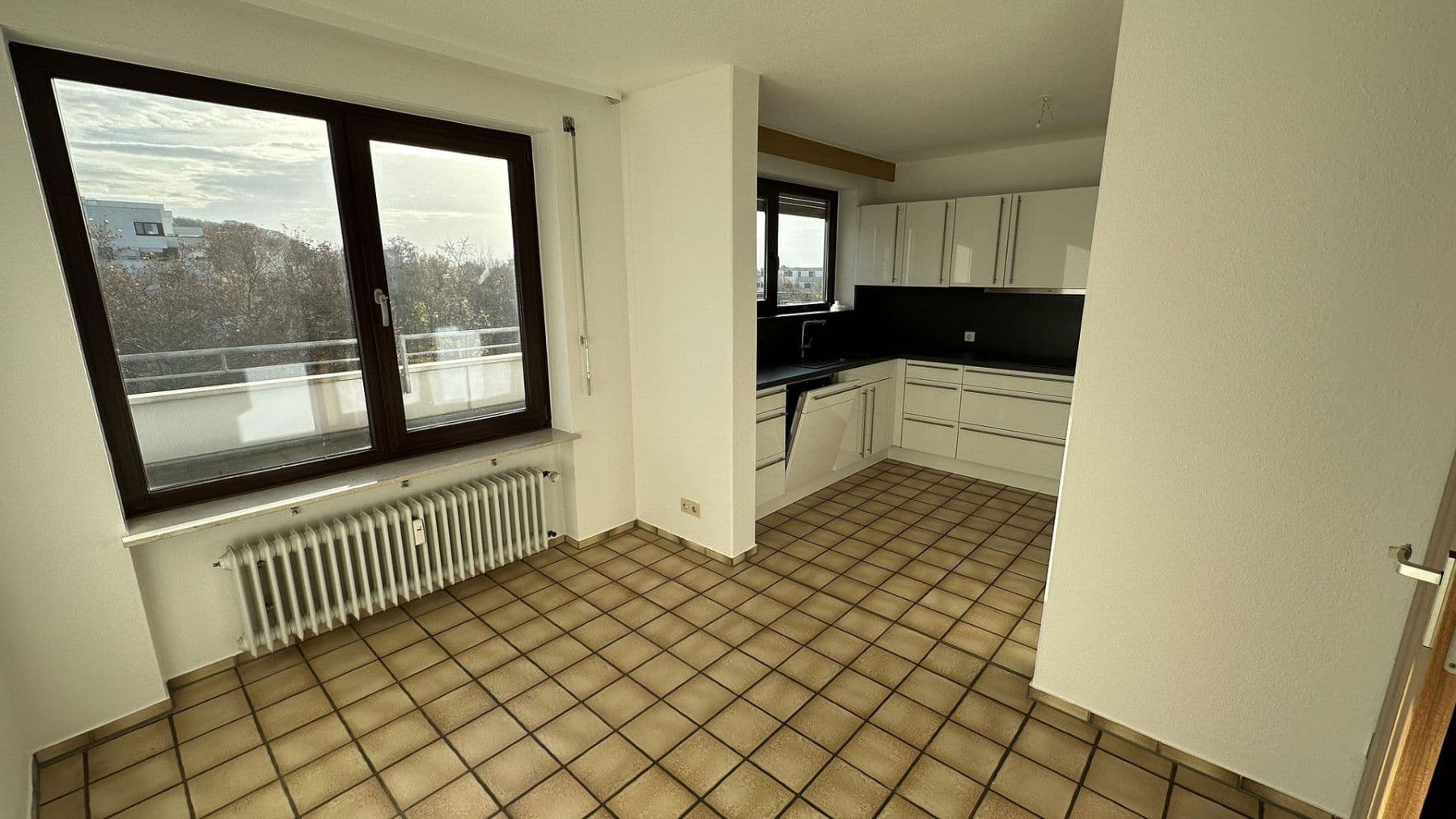 Prodej bytu 4+kk 133 m², Gundelfingen, Bádensko-Württembersko Prodej bytu 4+kk 133 m², Gundelfingen, Bádensko-Württembersko